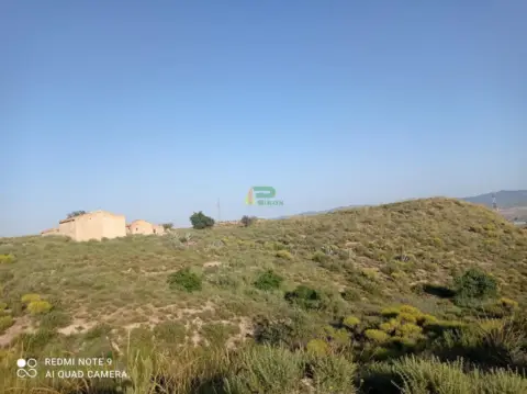 Terreno en calle El Saltador