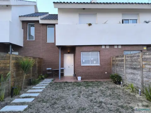 Chalet en calle Emilia Pardo Bazan, nº 17