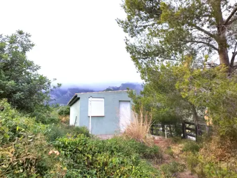 Finca rústica en Rústica