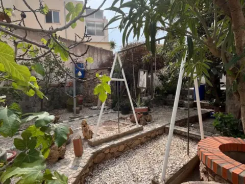 Chalet en calle de la Carrera San Isidro