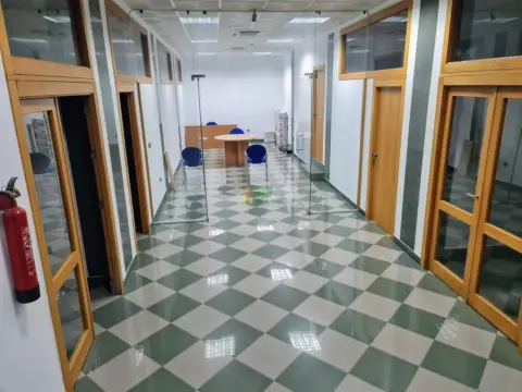 Local comercial en calle San Pedro, 3
