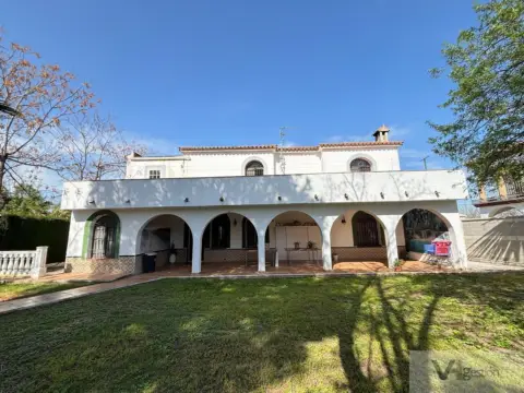 Chalet en Santiscal