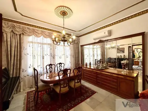 Chalet en Santiscal
