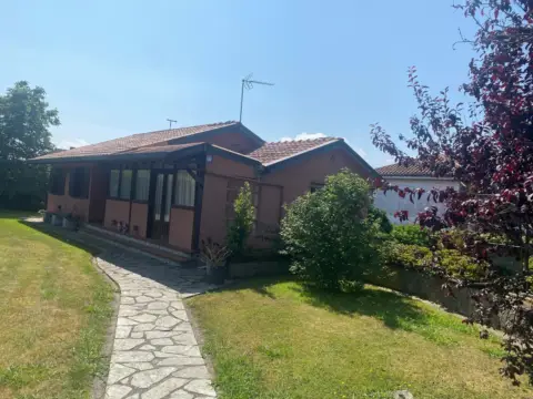 Casa en Camino de los Álamos, 61