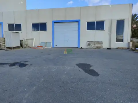 Nave comercial en Polígono Industrial la Hoya