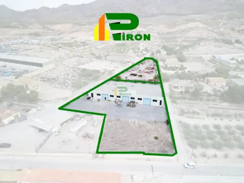 Nave comercial en Polígono Industrial la Hoya