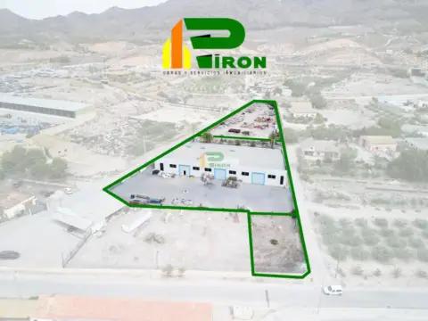 Nave comercial en Polígono Industrial la Hoya