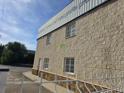 Oficina en Poligono Saprelorca