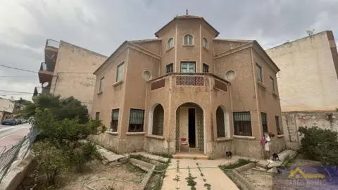 Edificio en calle de Víctor Pérez, 4