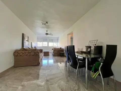 Apartamento en calle Babor