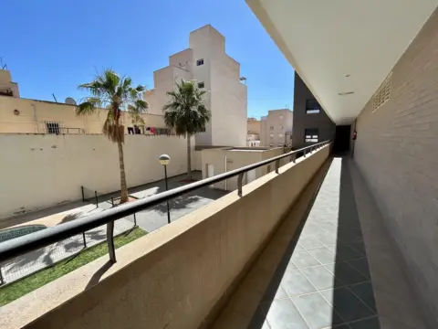 Apartamento en calle San Millan de la Cogolla