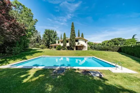 Chalet en Urbanización Somosaguas