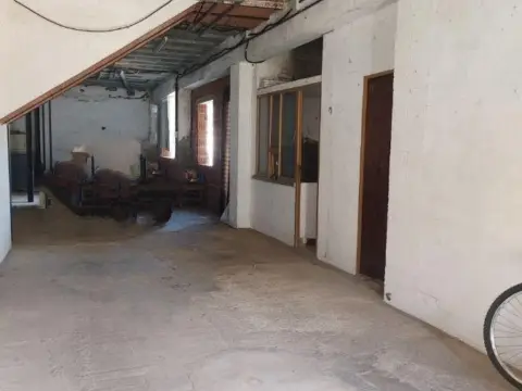 Piso en Cerca Carretera