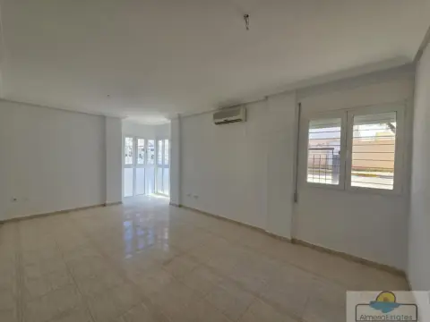 Piso en Guardia CIVIL