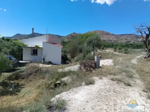 Casa rústica en Oria