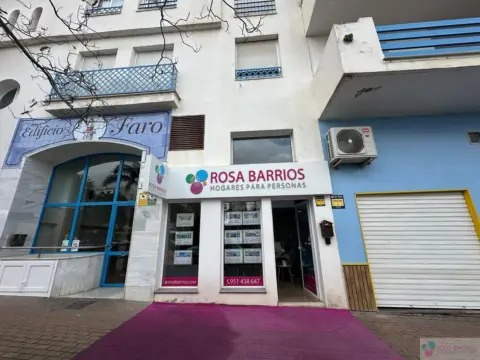 Local comercial en Avenida del Carmen