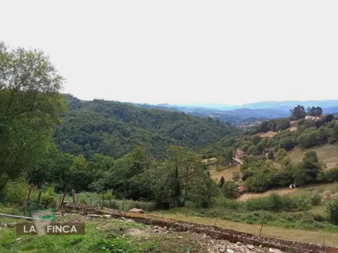 Terreno en calle La Rasa