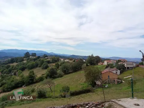 Terreno en calle La Rasa