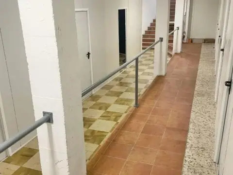 Local comercial en calle Marconi