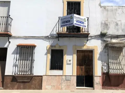 Casa en Villalba del Alcor