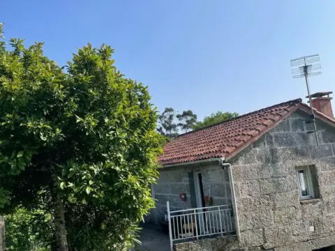 Casa en Cerdedo Resto Parroquia