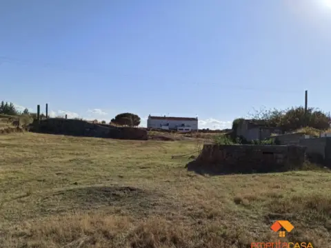 Terreno en Mirandilla