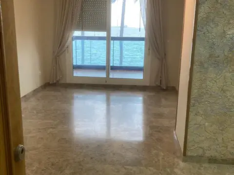 Piso en calle Lado del Estacio