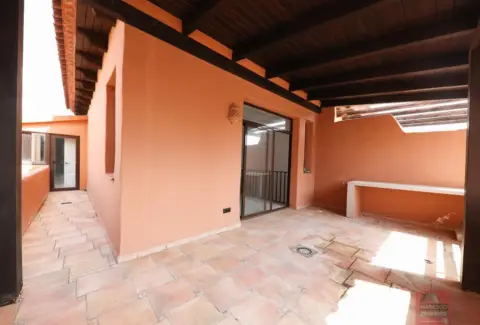 Ático en calle de la Rosa