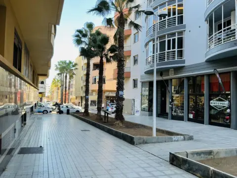 Apartamento en calle Ave Magallanes