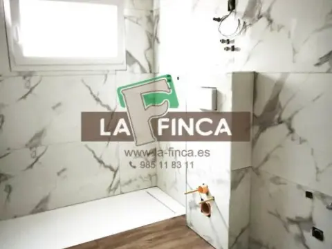 Piso en calle Langreo