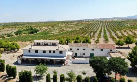 Casa rústica en Las Viñas de Gor