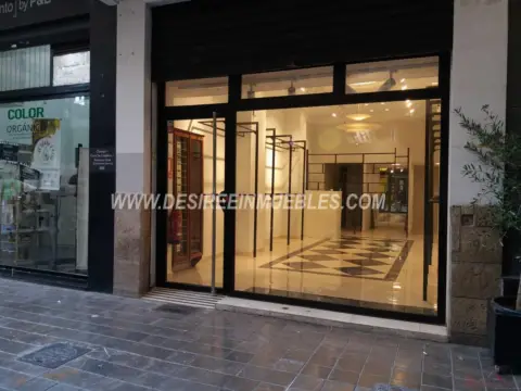 Local comercial en calle del Grabador Selma