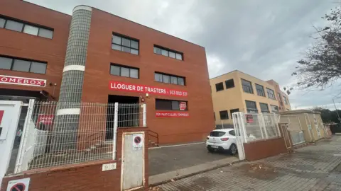 Nave comercial en Poligono