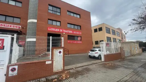 Nave comercial en Poligono