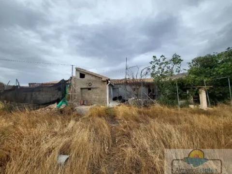 Casa en Somontin