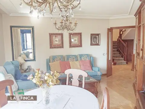 Dúplex en calle la Coruña