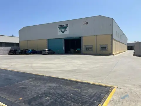 Nave comercial en Santa Fe