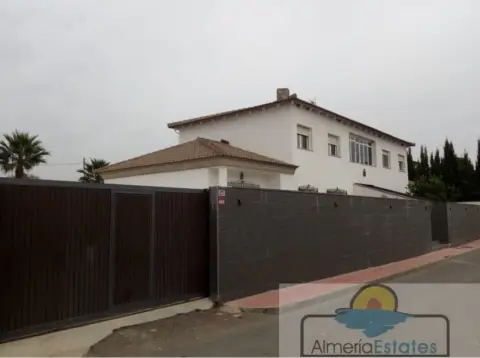 Casa rústica en Cela