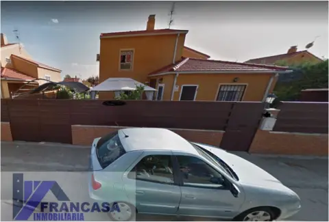 Chalet en Zona Norte Cerca del Polideportivo Municipal