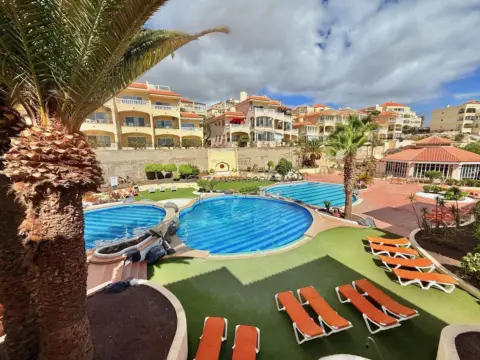 Apartamento en calle Avda J M Galvan Bello, nº 151