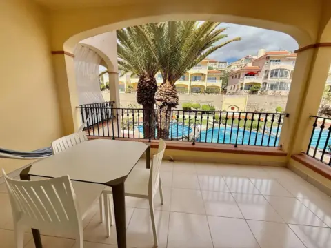 Apartamento en calle Avda J M Galvan Bello, nº 151