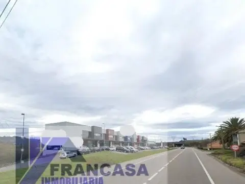 Nave comercial en Entre El Berrón y Pola de Siero