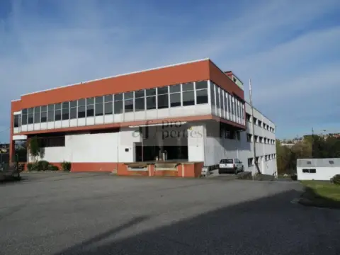 Industrial building in Carretera de Camposancos