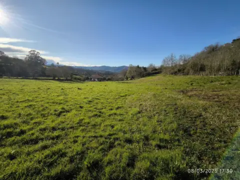 Terreno en Lugas