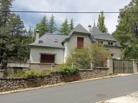 Casa en San Lorenzo de El Escorial _ Abantos _ Carmelitas
