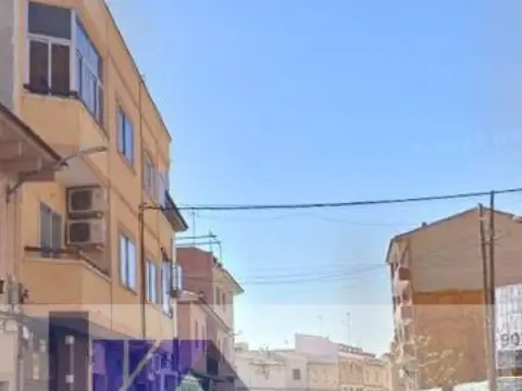 Piso en Cerca de La Plaza Santa María