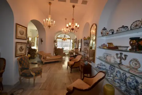 Local comercial en Plaza de Monti, 10