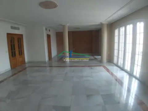 Piso en Travesía de Cervantes