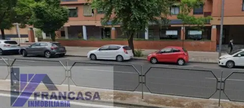 Local comercial en Cerca de La Plaza de Noruega