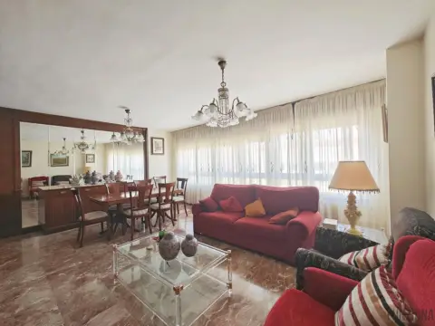 Piso en calle Sagasta